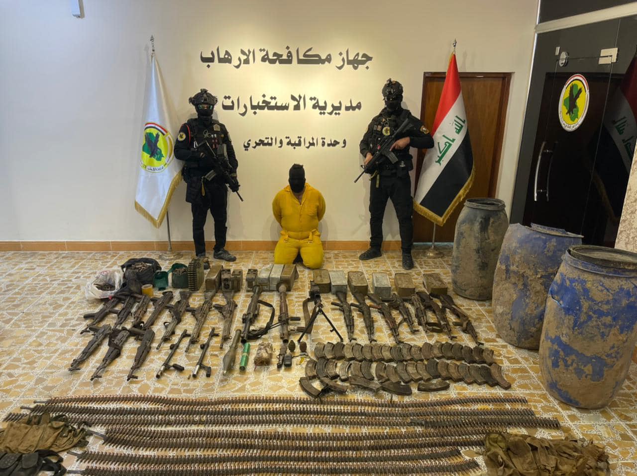 جهاز مكافحة الإرهاب يطيح بأحد قيادات داعش ويضبط اكداس للعتاد في الطارمية