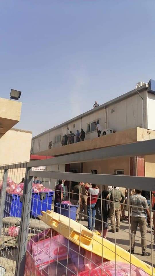 اندلاع حريق داخل مدينة الامام الحسين (ع) الطبية في كربلاء (فيديو)