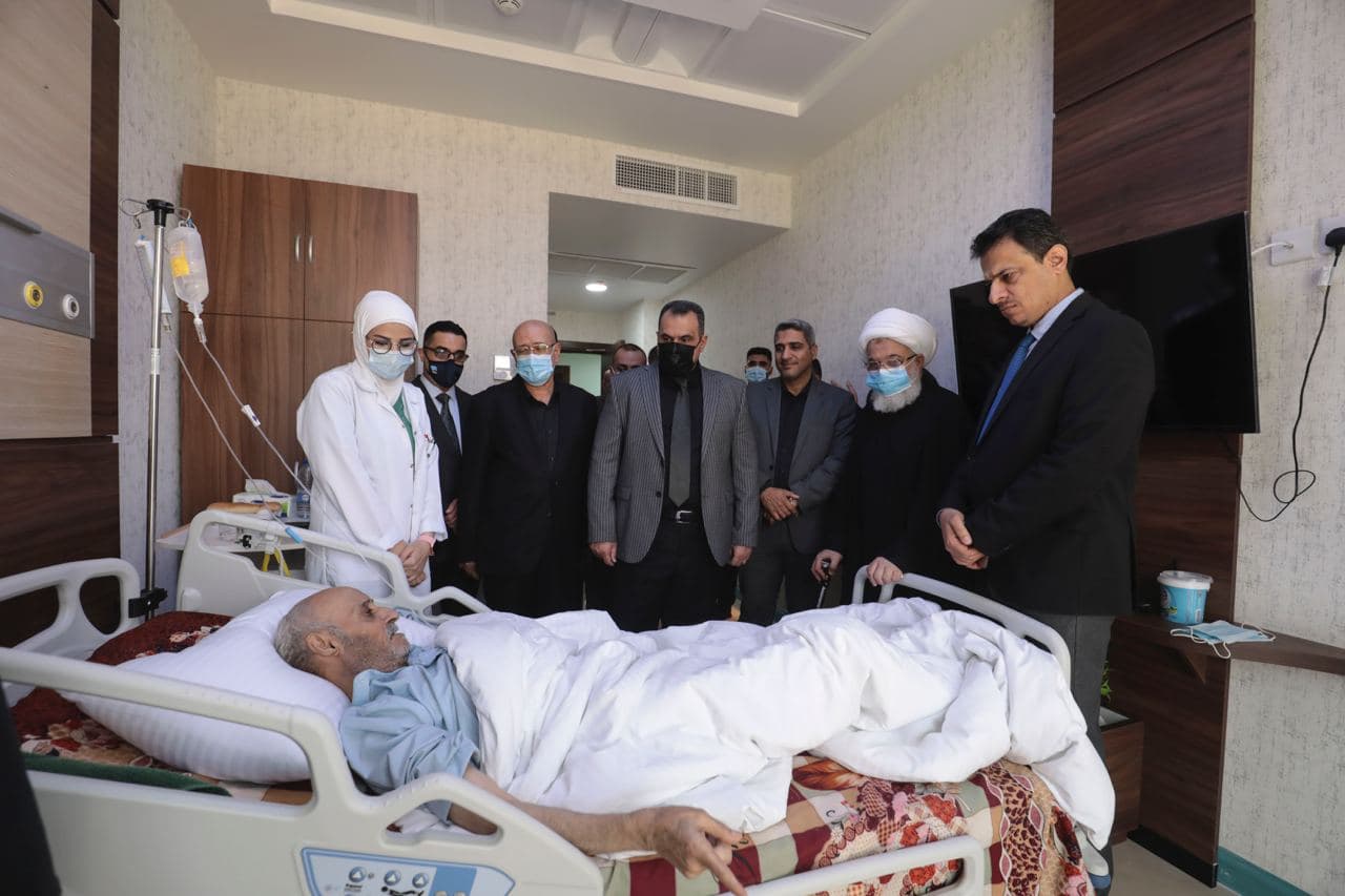بعد تشغيلها.. ممثل المرجع السيستاني يتفقد مؤسسة وارث الدولية لعلاج الاورام في كربلاء (فيديو)