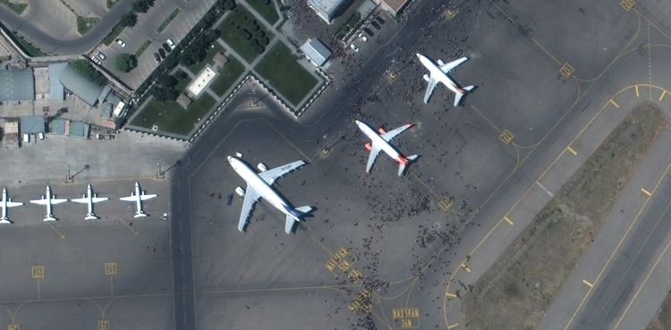 إيران توافق على استقبال عدد من الطائرات الأفغانية