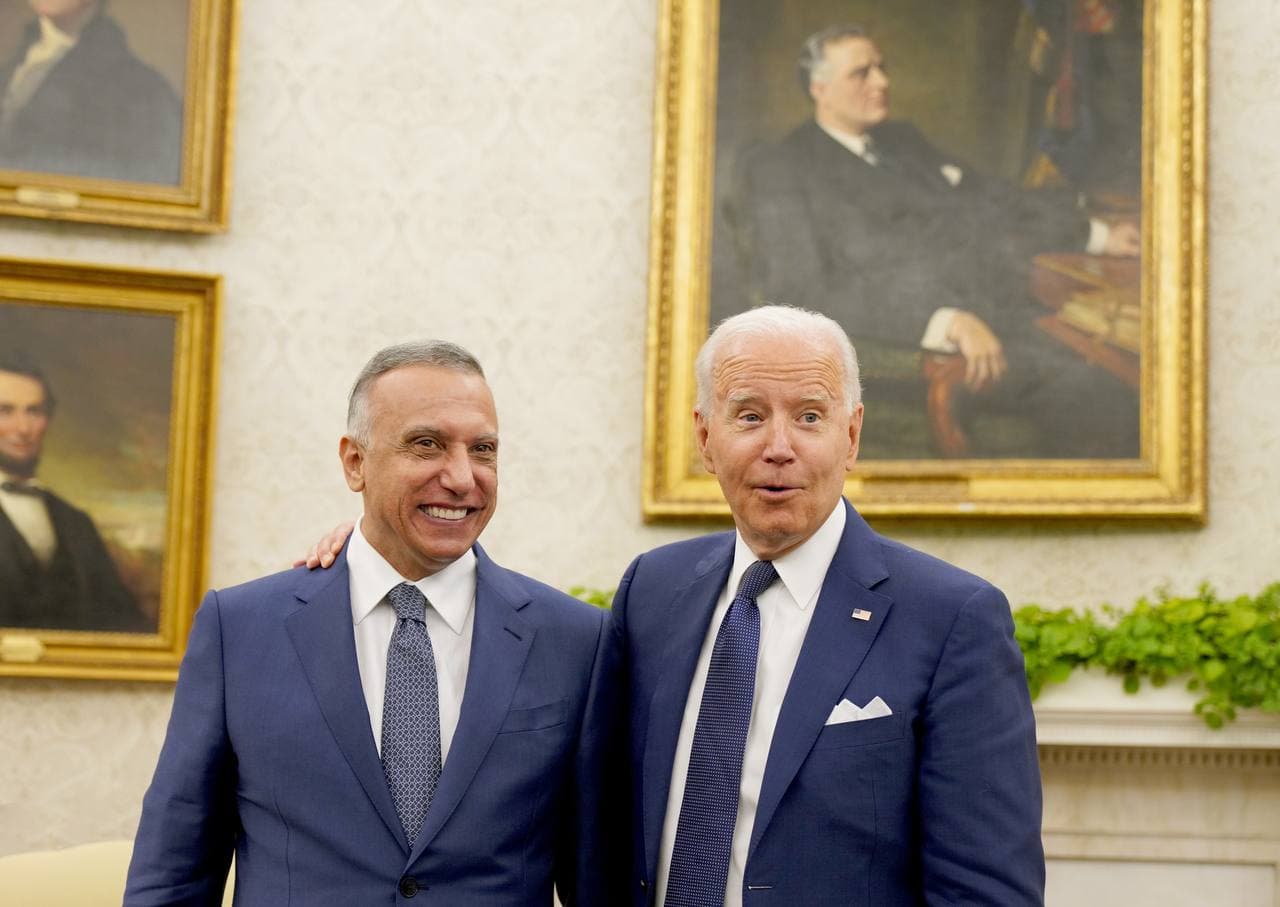 بايدن يهنئ العراق على "نجاح" استضافة قمة اقليمية: نسعى لتخفيف التوترات بين الدول المجاورة