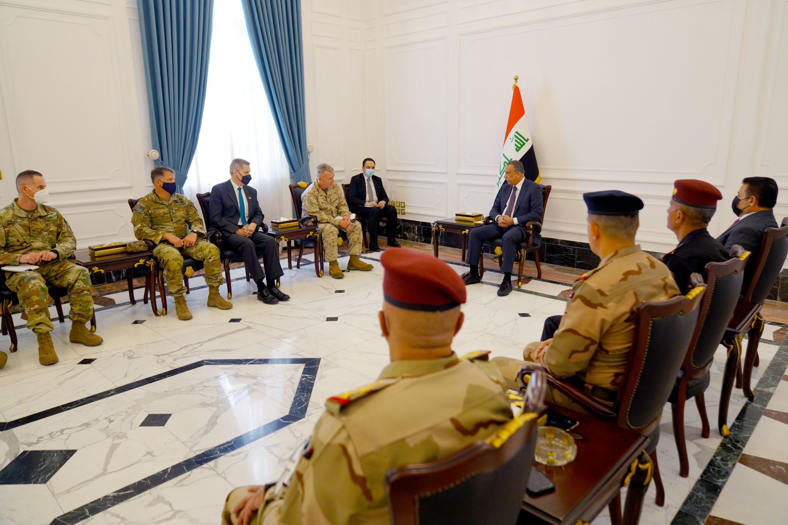 ماكينزي للكاظمي: تخفيض التواجد العسكري الأمريكي لن يضعف العلاقة مع العراق (فيديو)