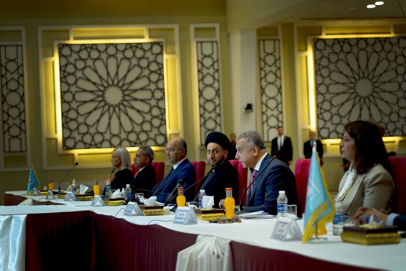 وجه دعوة خاصة لها.. الكاظمي: المرأة في العراق تشكل أكثر من 50% من نسبة السكان