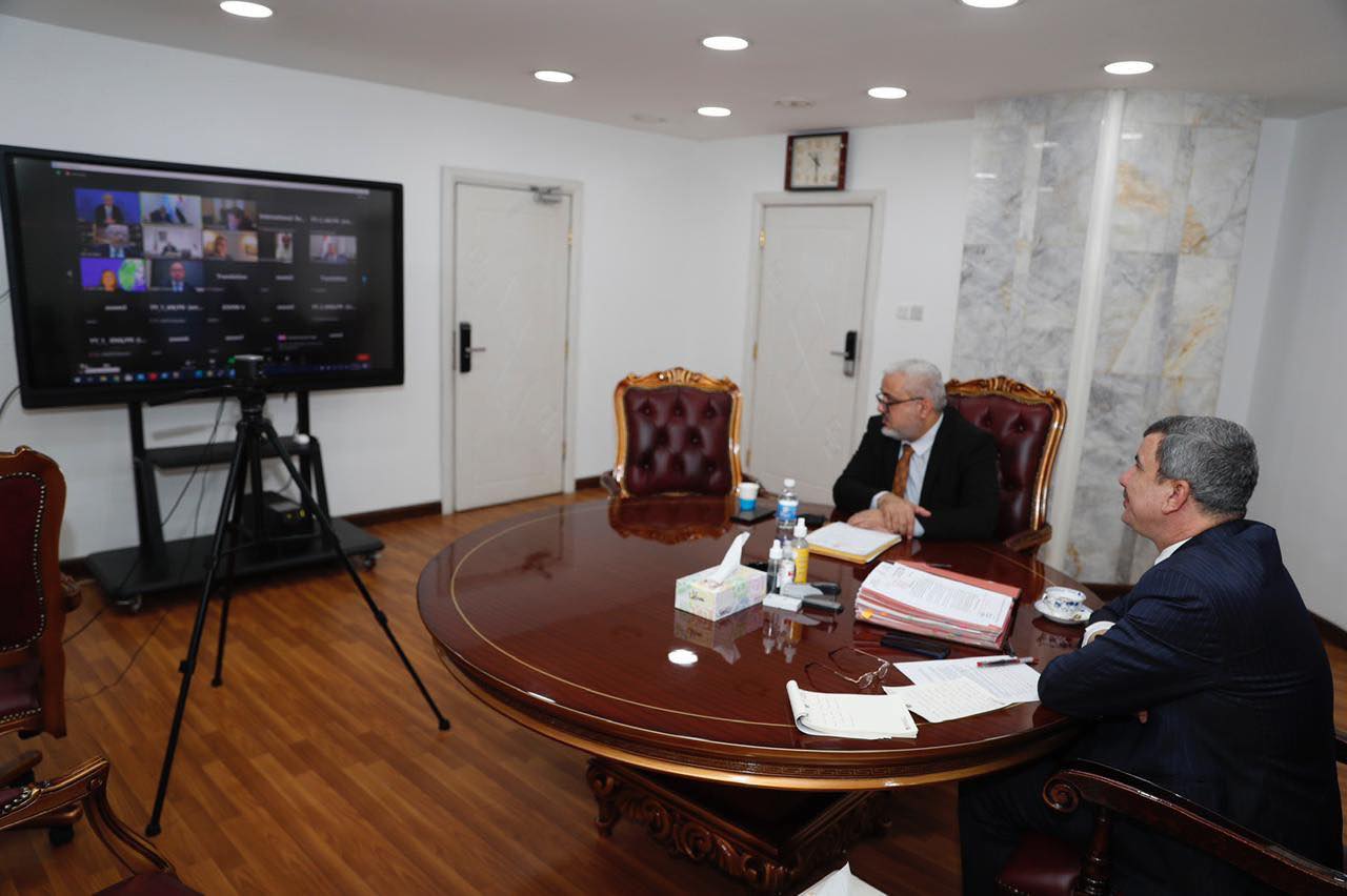 وزير النفط يكشف عن استراتيجية لاستثمار الغاز وانتاج الطاقة المتجددة