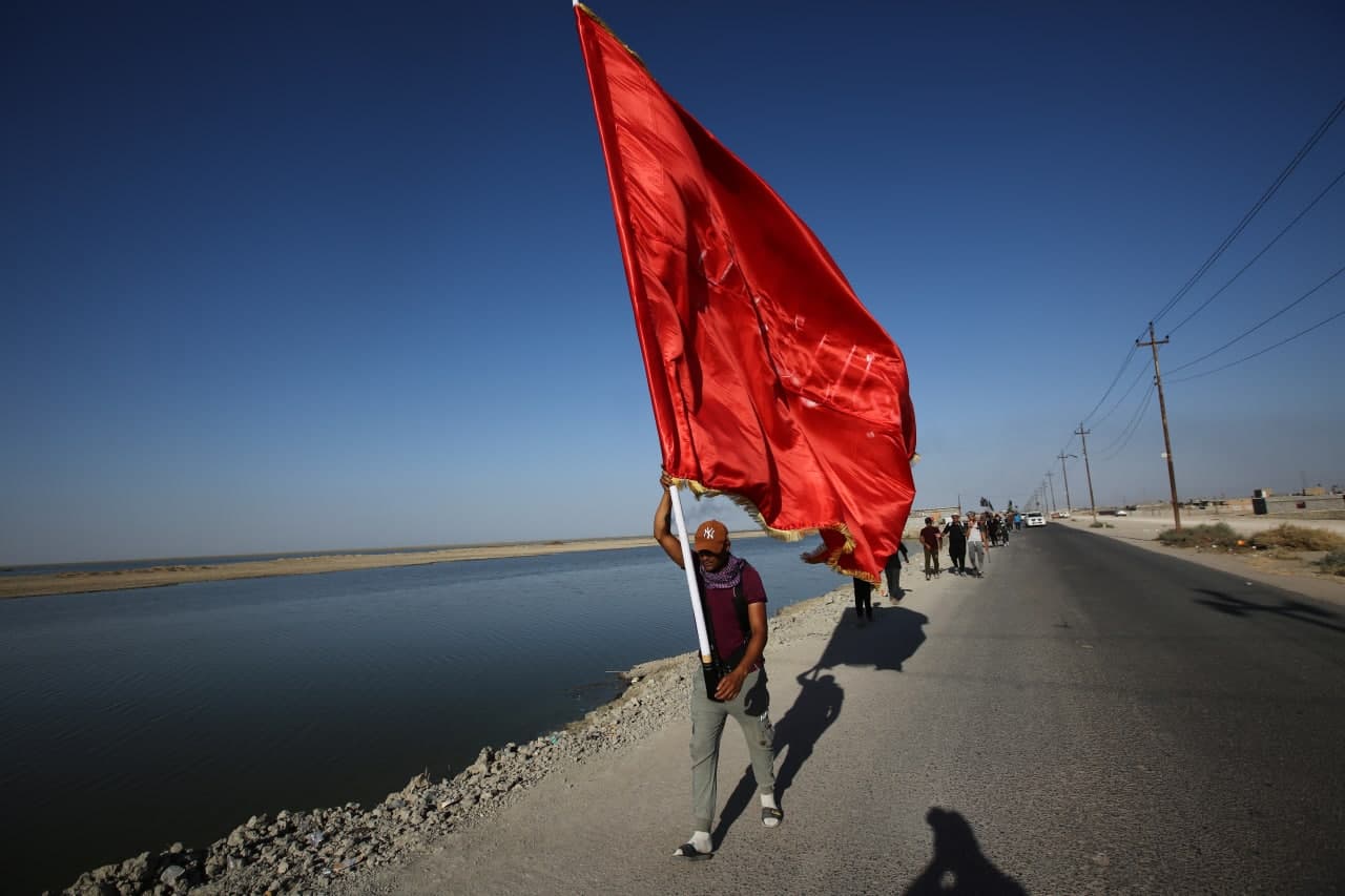 انشال جثة "زائر" بصري من نهر الديوانية