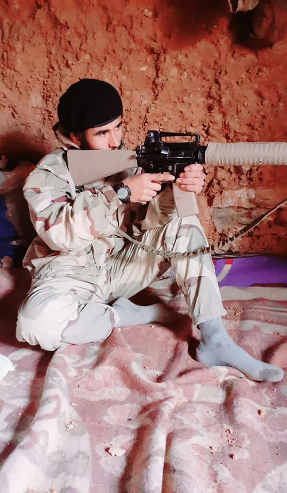 مقتل ما يسمى بـ"فتى التنظيم" بعد الاشتباك معه في الانبار (صور)