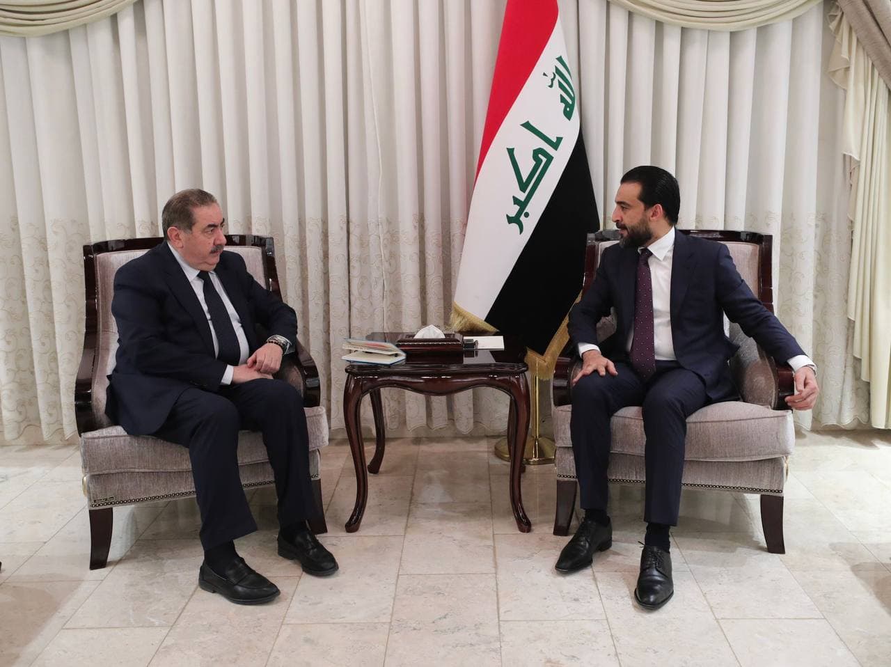 الحلبوسي وزيباري يتبادلان الرؤى حول نتائج الانتخابات النيابية