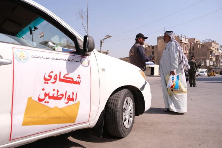 اول تجربة من نوعها في العراق.. مركز متنقل لاستقبال شكاوى المواطنين في كربلاء (صور)