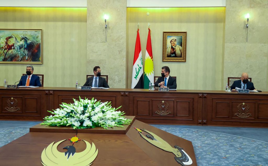 حكومة الإقليم تعلن تخصيص مبالغ مالية لحل أزمة طلبة الاقسام الداخلية وتدين إهانة علم كردستان