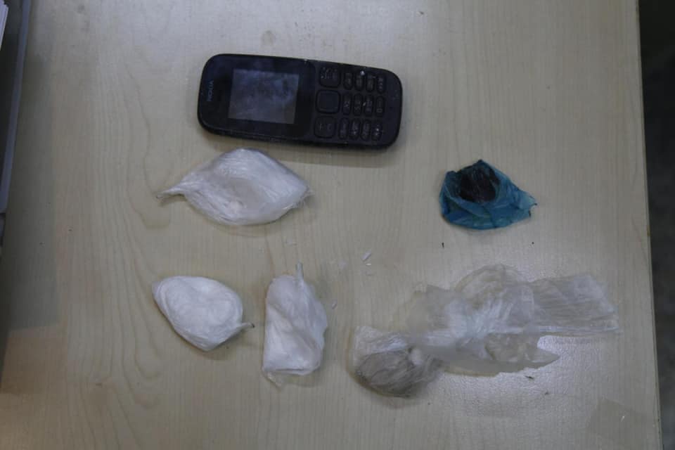 بينهم امرأة.. تفكيك شبكة خاصة بترويج وتعاطي المخدرات في ميسان