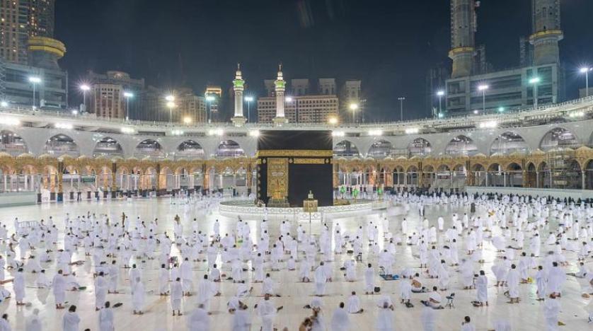 السعودية تتخذ قراراً مهماً بشأن العمرة