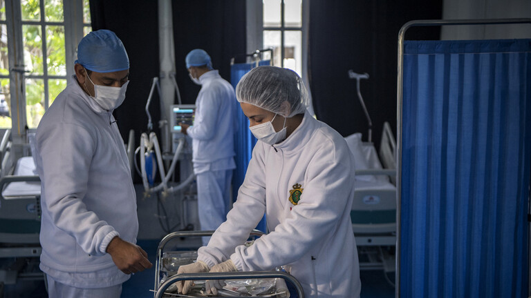 أول دولة عربية تسجل حالة وفاة بمتحور "أوميكرون"