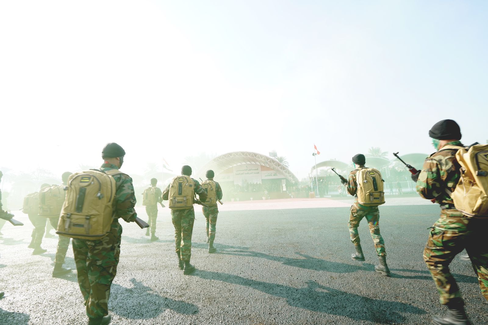 الكاظمي يشرف على مراسم تخرّج دورة الضباط العالية (فيديو)