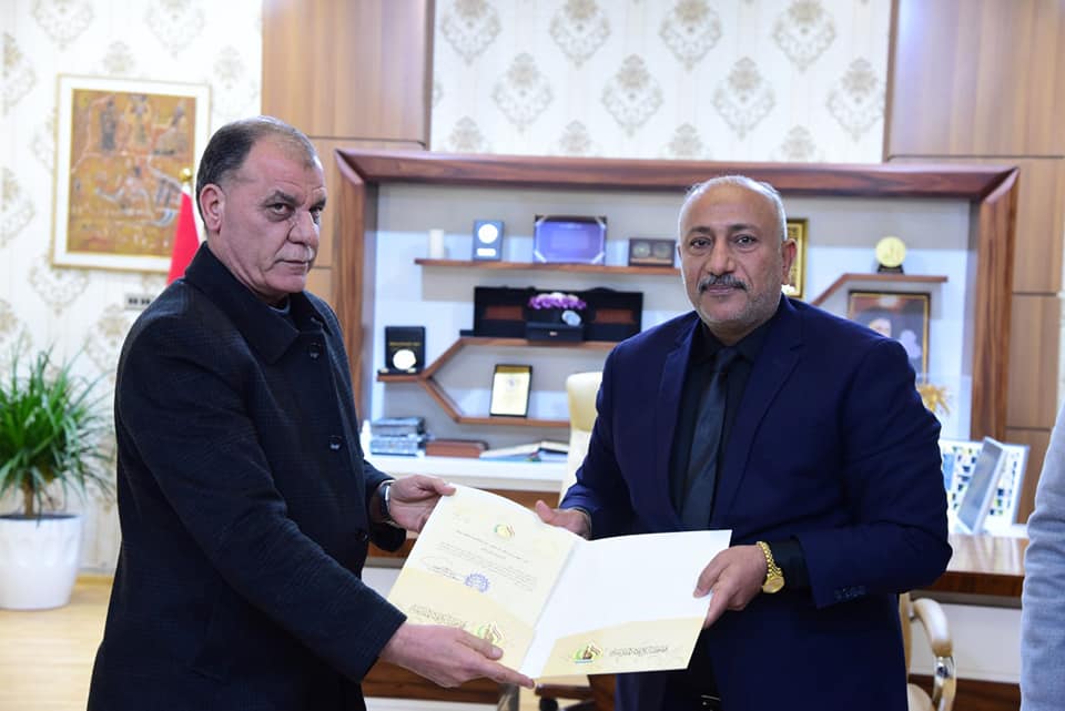 خلفاً للياسري.. تنصيب مدير جديد لبلدية كربلاء (صور)