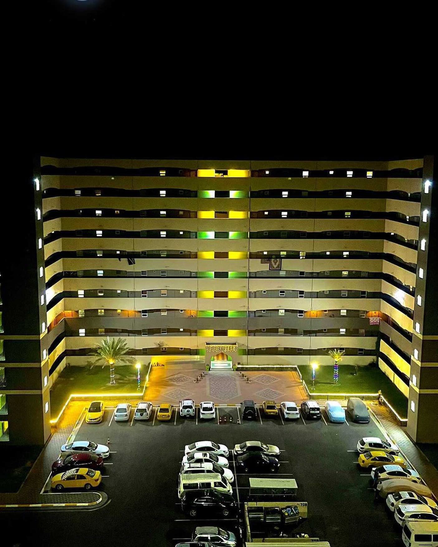 الاستثمار تكشف عن "سماسرة" يتاجرون بأسعار الوحدات السكنية في بسماية وتتوعد بالملاحقة