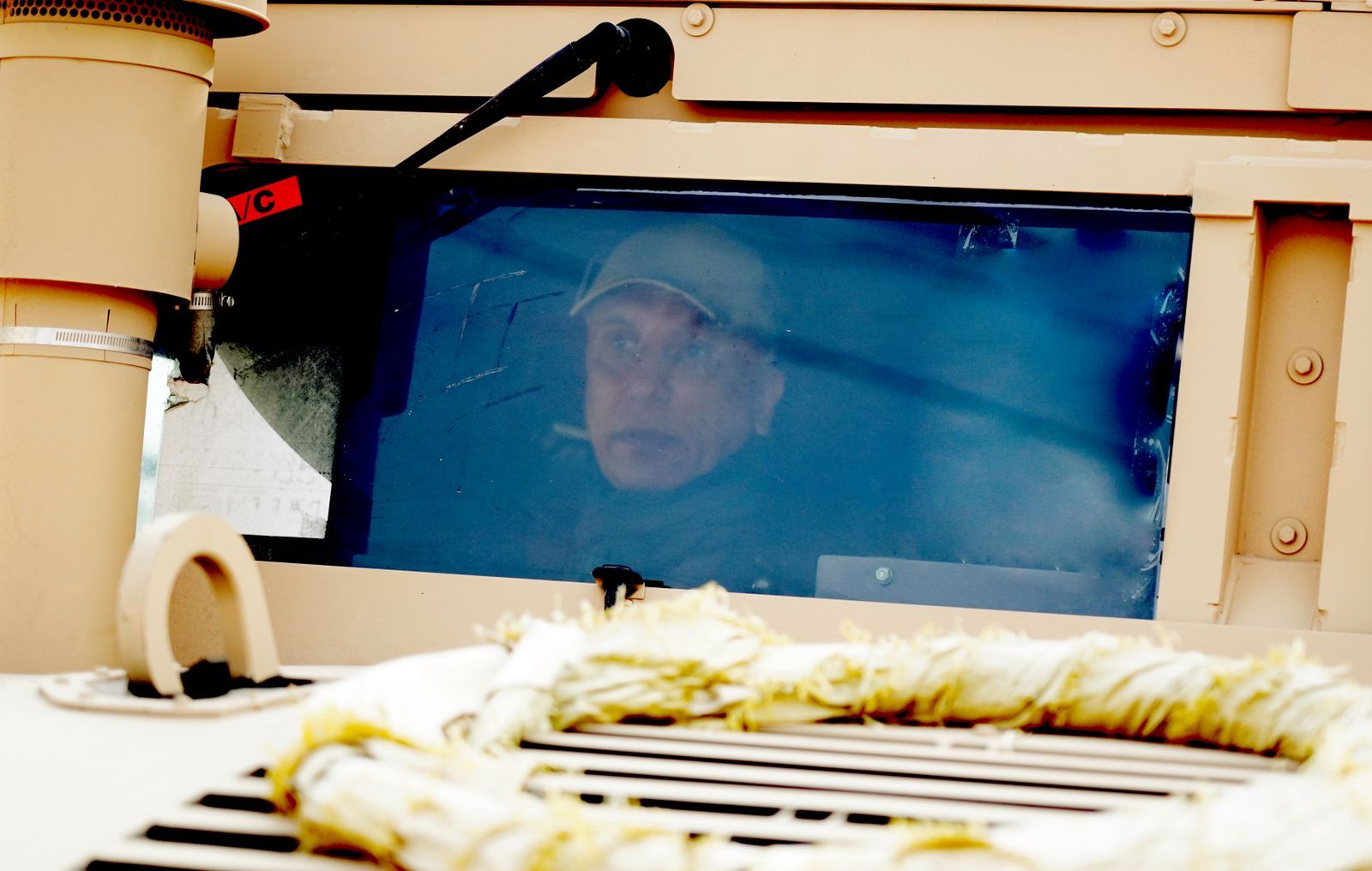 الكاظمي من الحدود السورية:  الوضع الأمني مستقر وأدعو الإخوة السياسيين إلى الإسراع في تشكيل الحكومة (صور)