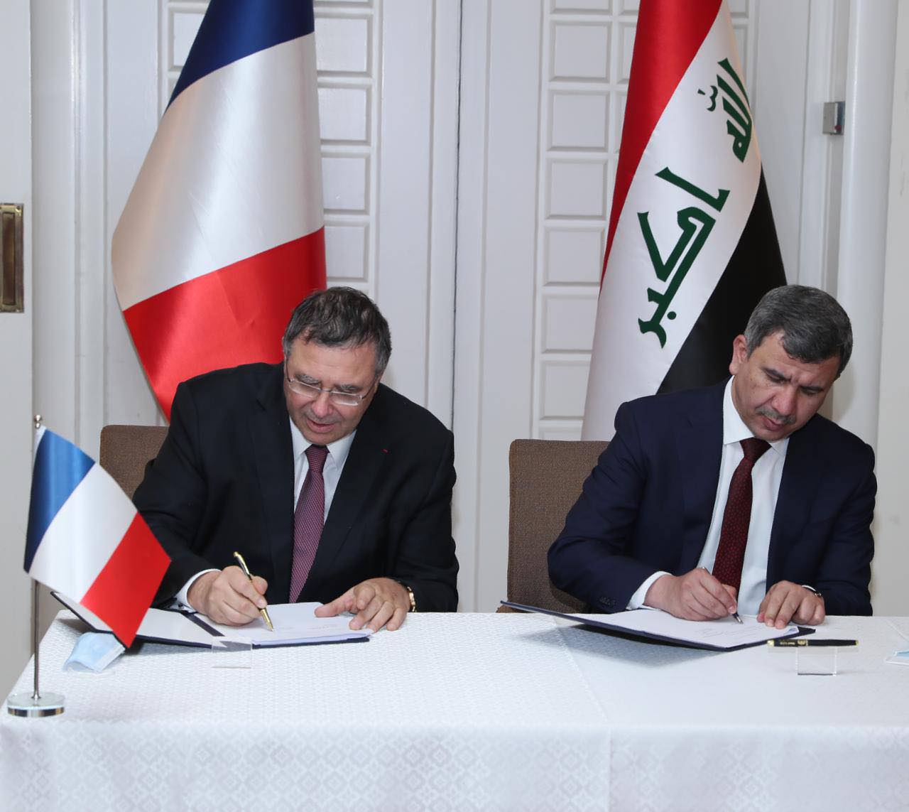 العراق ينفي وجود أي تعثر في تنفيذ اتفاق نفطي مع توتال الفرنسية