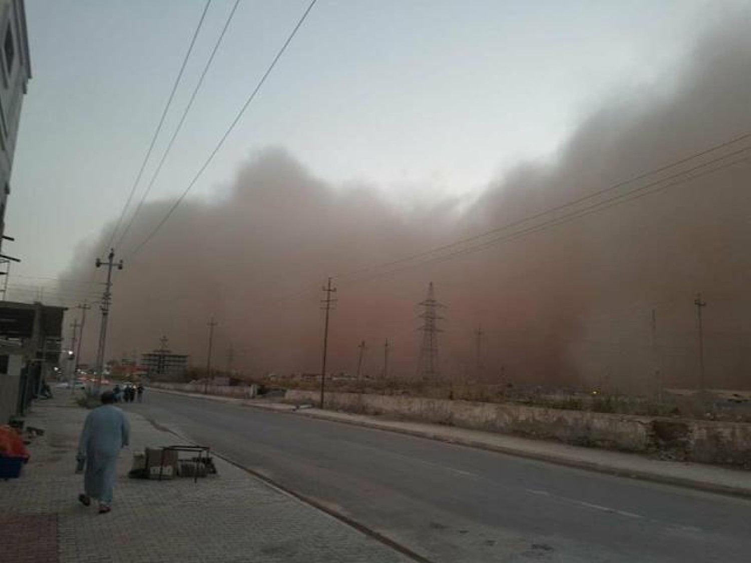 هذه تفاصيلها وتوقيتها.. 8 محافظات عراقية على موعد مع عاصفة ترابية