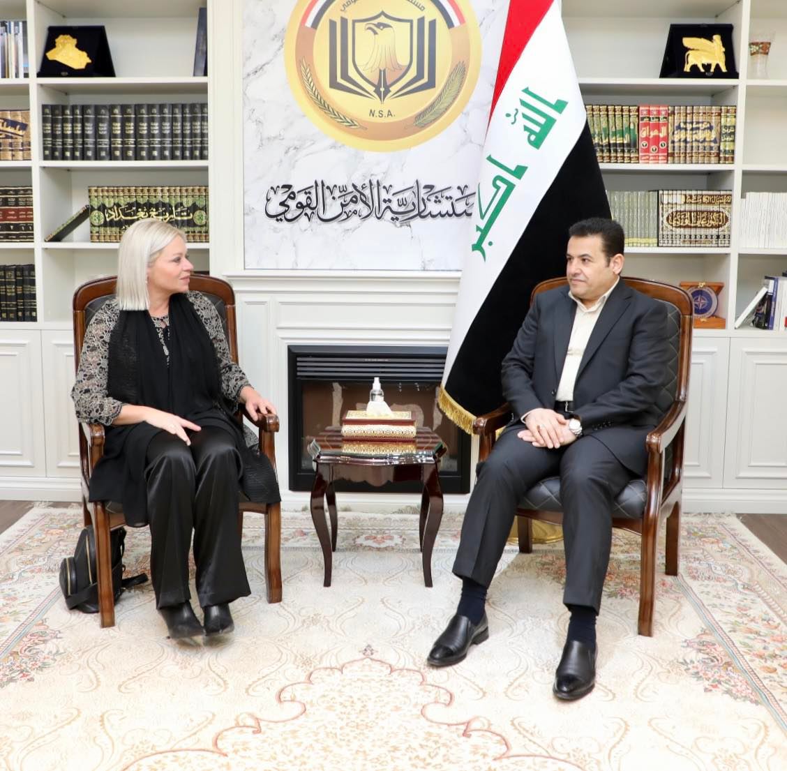 الاعرجي يؤكد لبلاسخارت أهمية أن يكون المجتمع الدولي حاضرا في قضية مخيم الهول