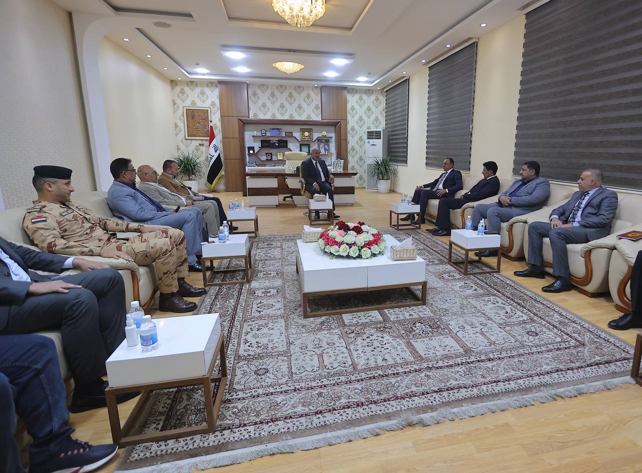 وفد من اتحاد الكرة يناقش مع محافظ كربلاء مباراة "العميد" والناصرية