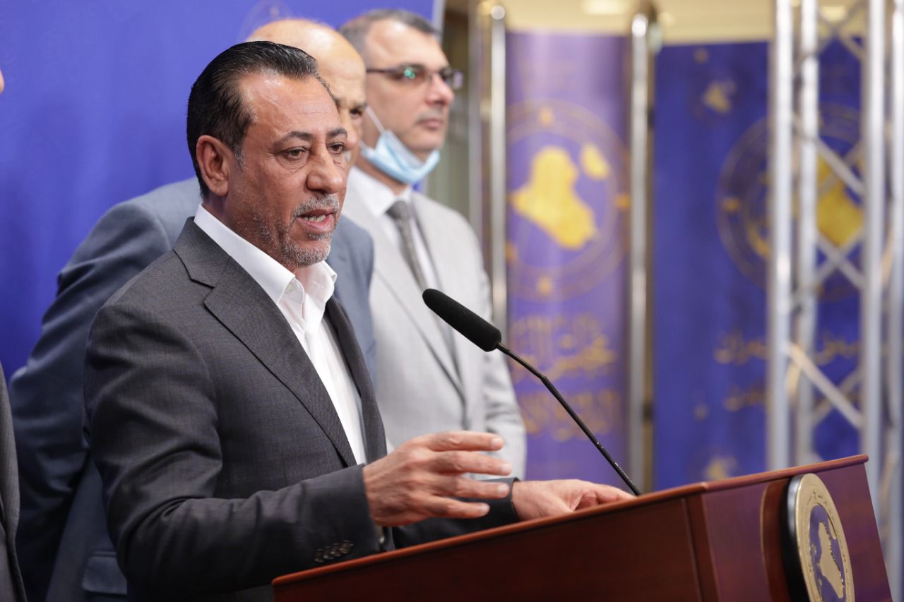 حذر من استنزاف الخزين الاستراتيجي.. الزاملي يدعو الكاظمي لتشكيل "هيأة عليا للمياه" (فيديو)