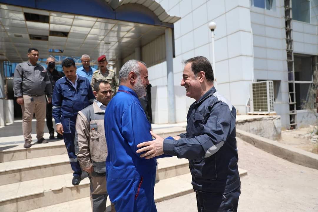 وزير الكهرباء في ميسان ويناقش الاستعدادات لفصل الصيف