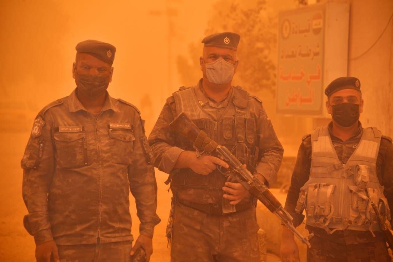 بالصور.. انتشار عناصر "معالجة الاختناق وحماية الممتلكات" في شوارع بغداد
