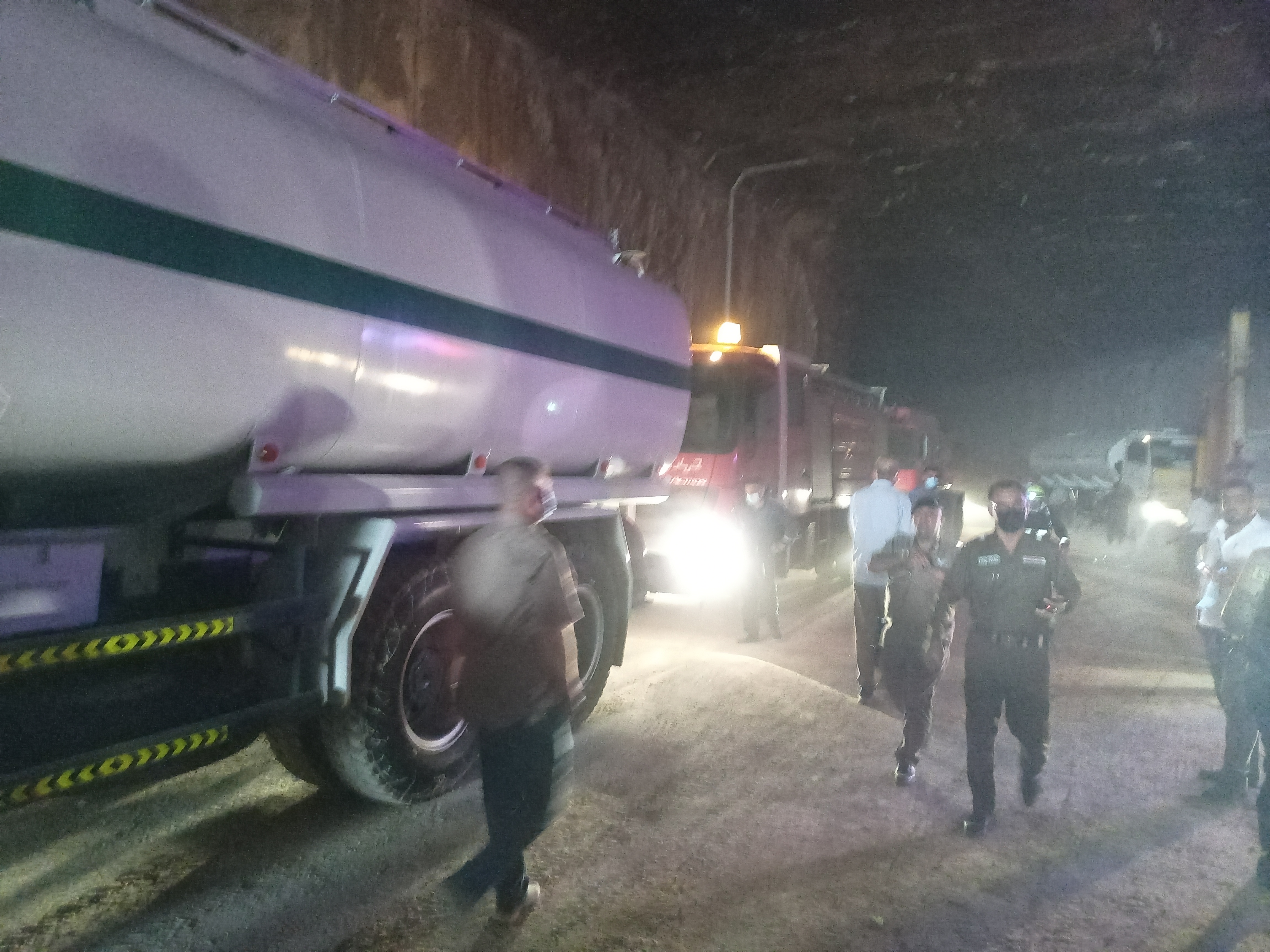 حريق في صحن العقيلة زينب قيد الإنشاء.. ومسؤول بالعتبة الحسينية يوضح اسبابه (فيديو)