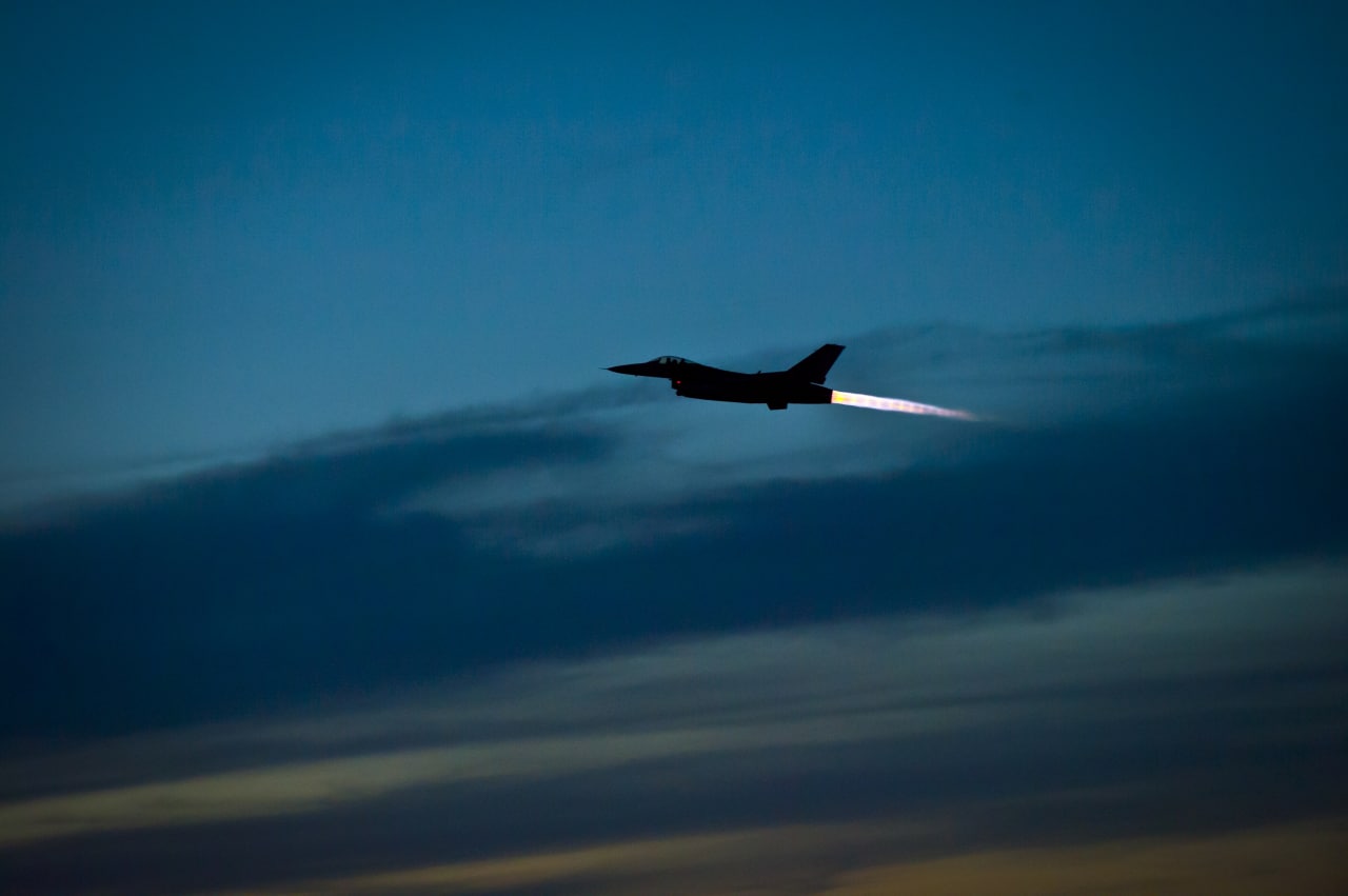 طائرات الـF16 العراقية توجه 7 ضربات لكهوف في جبل قرة جوغ