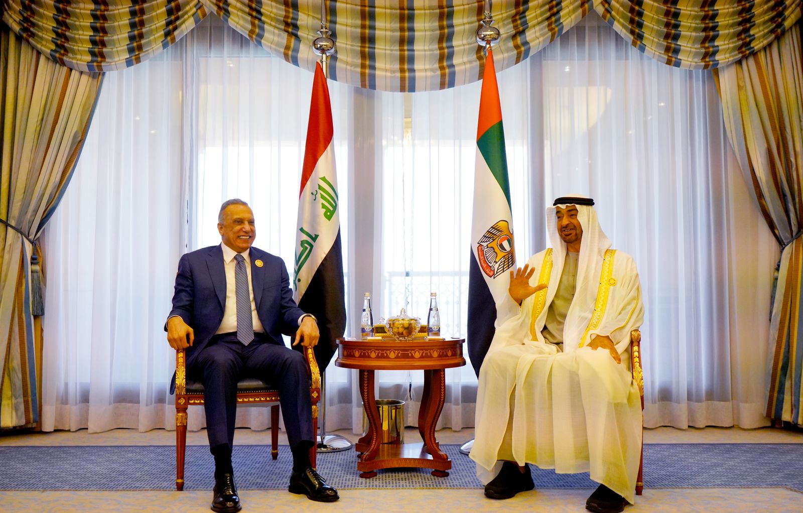 الكاظمي يلتقي بن زايد في جدة ويبحثان التعاون في الاقتصاد والطاقة (فيديو)