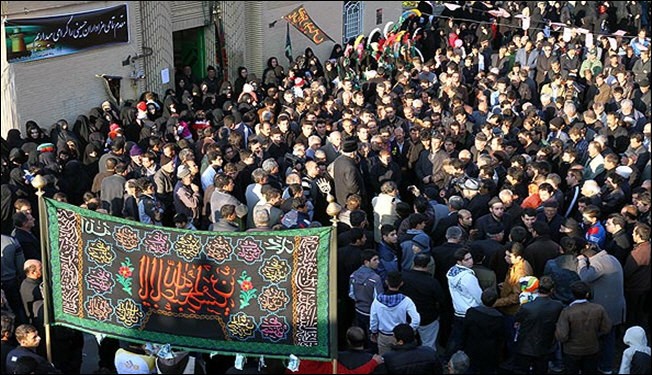 قدموا من العراق وتركيا.. إيران تحبط "مخططاً داعشياً" لضرب المواكب الحسينية