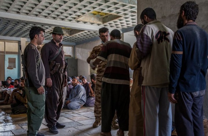 العمليات المشتركة تكشف تفاصيل عملية تسلم 50 إرهابياً من سوريا