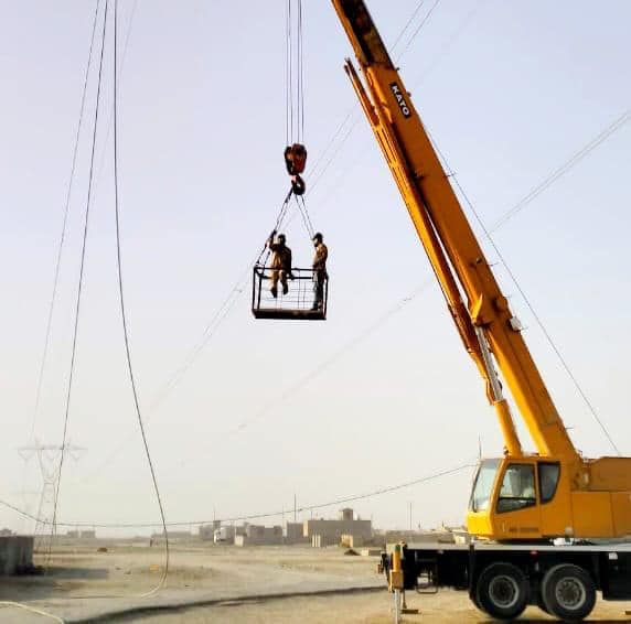 بعد انفصاله بسبب النزاعات العشائرية.. الكهرباء تعلن إعادة خط الضغط الفائق (هارثة - حراية – قرنة) للعمل