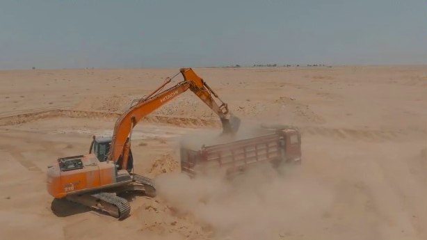 العتبة الحسينية تباشر بانشاء جامعة خاصة بالايتام في كربلاء (صور)