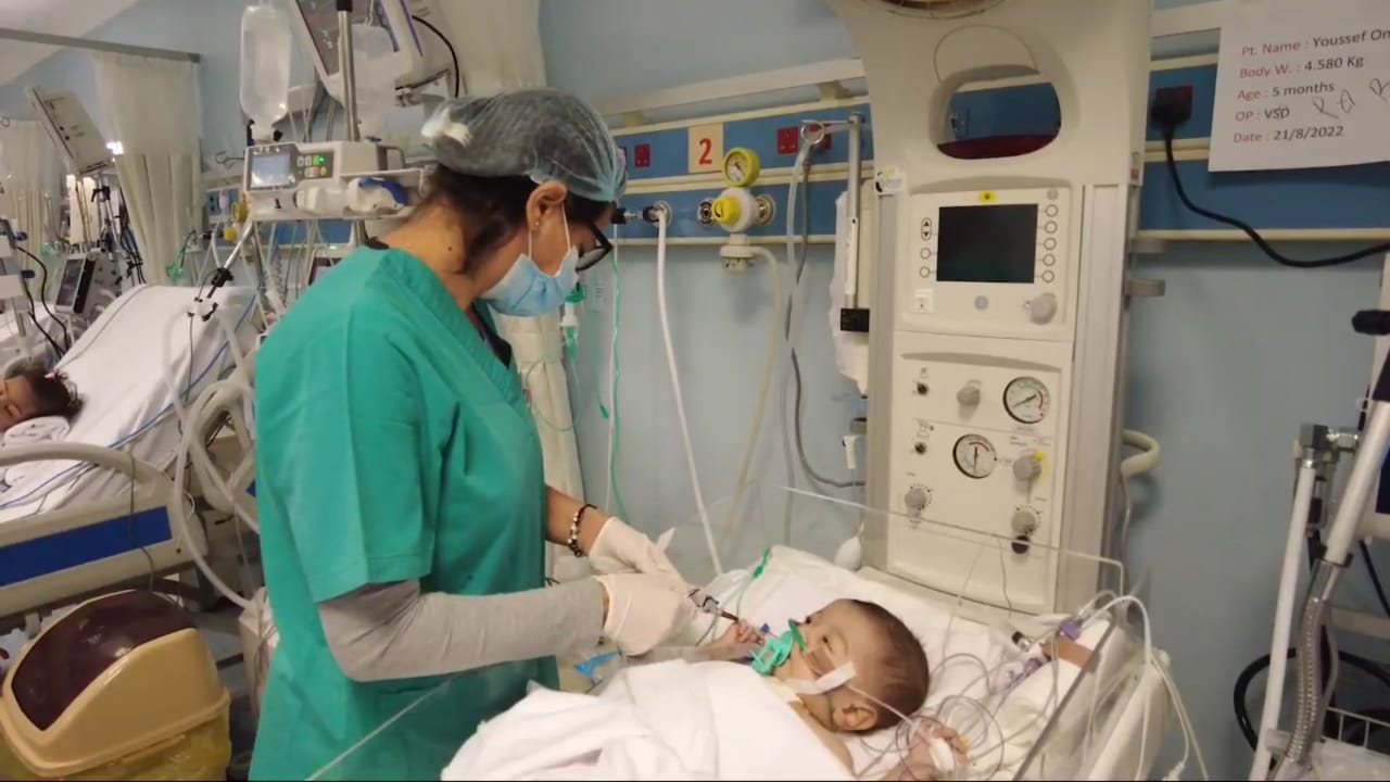 مستشفى حكومي في كربلاء يعلن نجاح (93) عملية جراحية للقلب المفتوح للتشوهات الولادية للأطفال (صور)