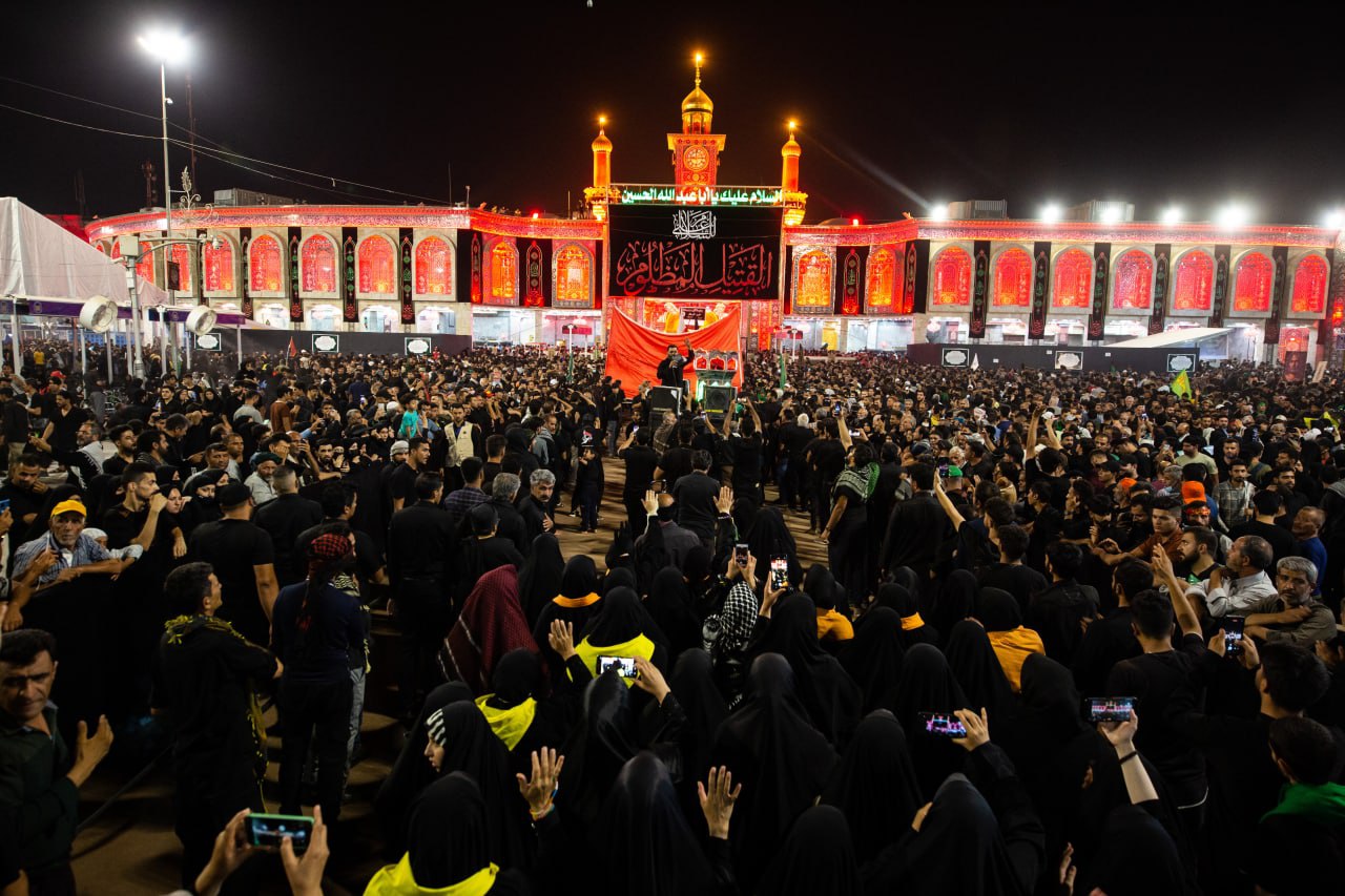 كربلاء المقدسة تعتنق الوالهين