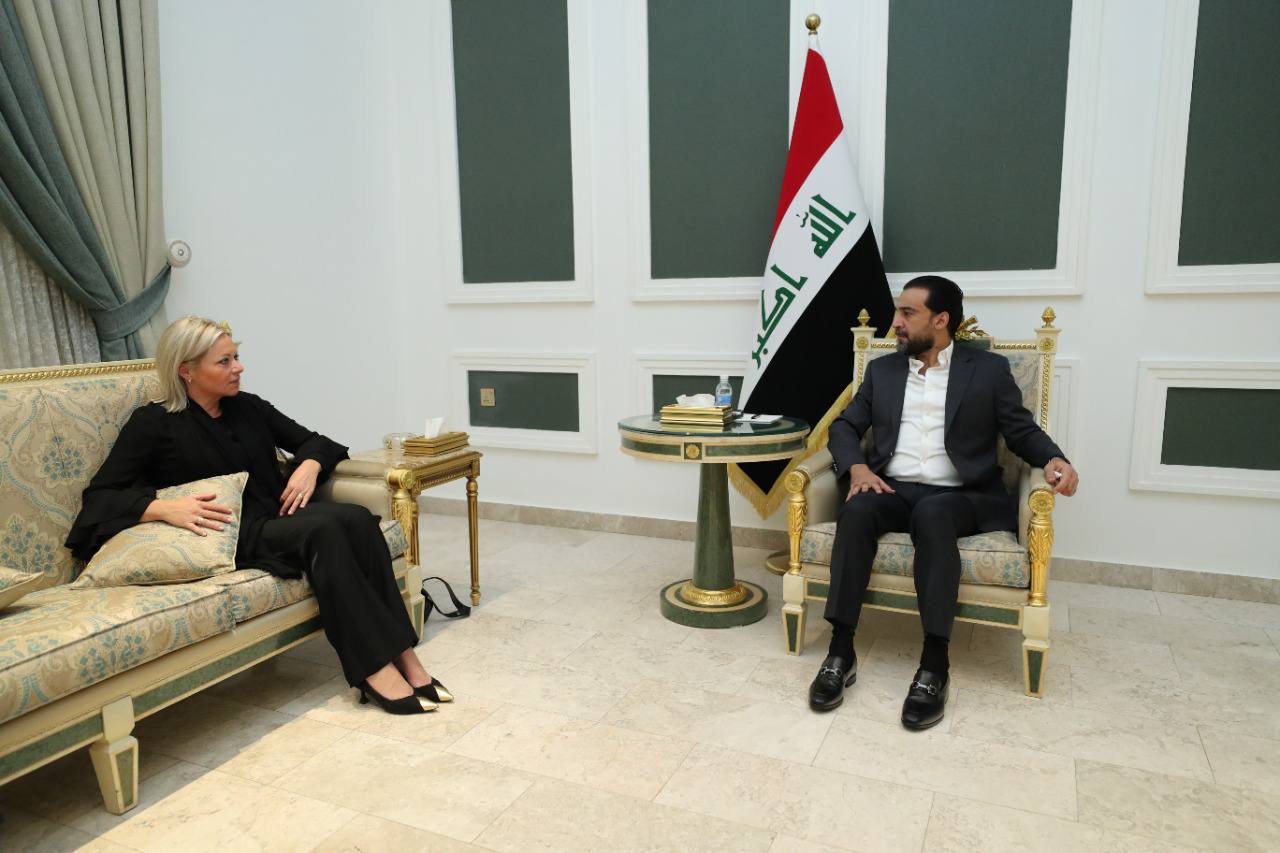 الحلبوسي يستبق جلسة البرلمان المرتقبة بلقاء بلاسخارت (فيديو)