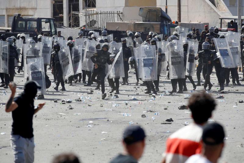 الأمن العراقي يرصد "مندسين" بين المتظاهرين ويدعو الى تسليمهم