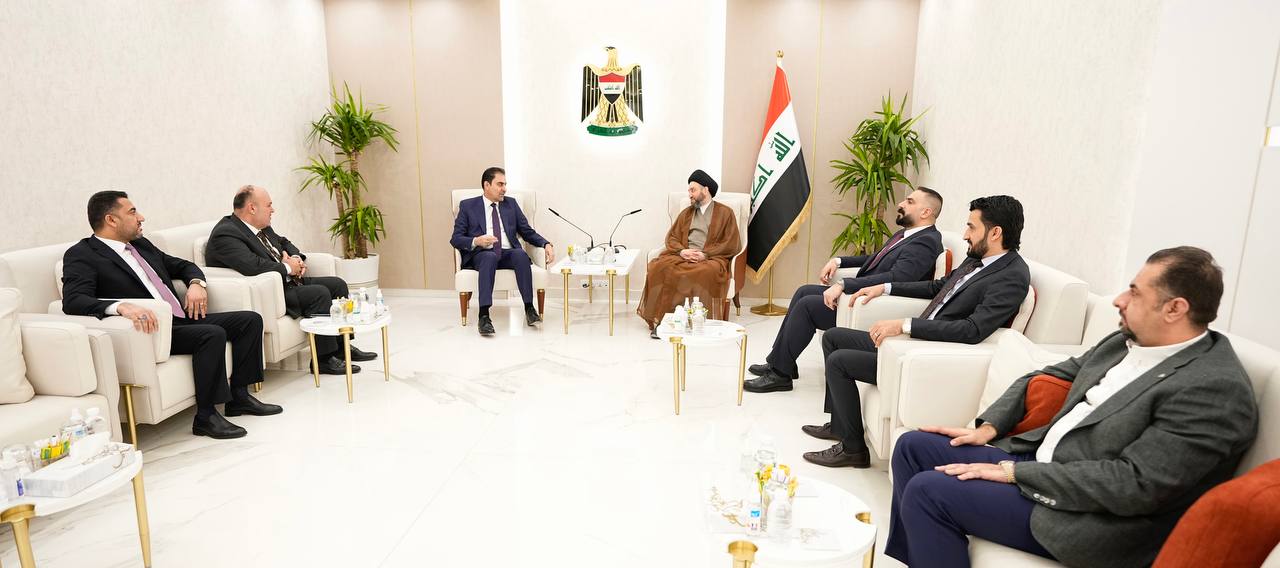 الحكيم خلال استقباله نواب مستقلين: ضرورة تشريع قوانين تهم الشعب