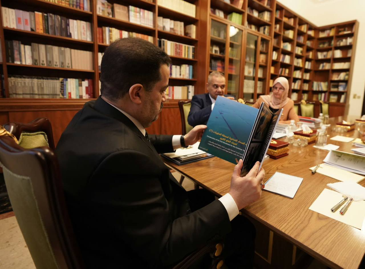 "مشروع بحجم العراق"..  السوداني يوجه بتسريع العمل في ميناء الفاو الكبير