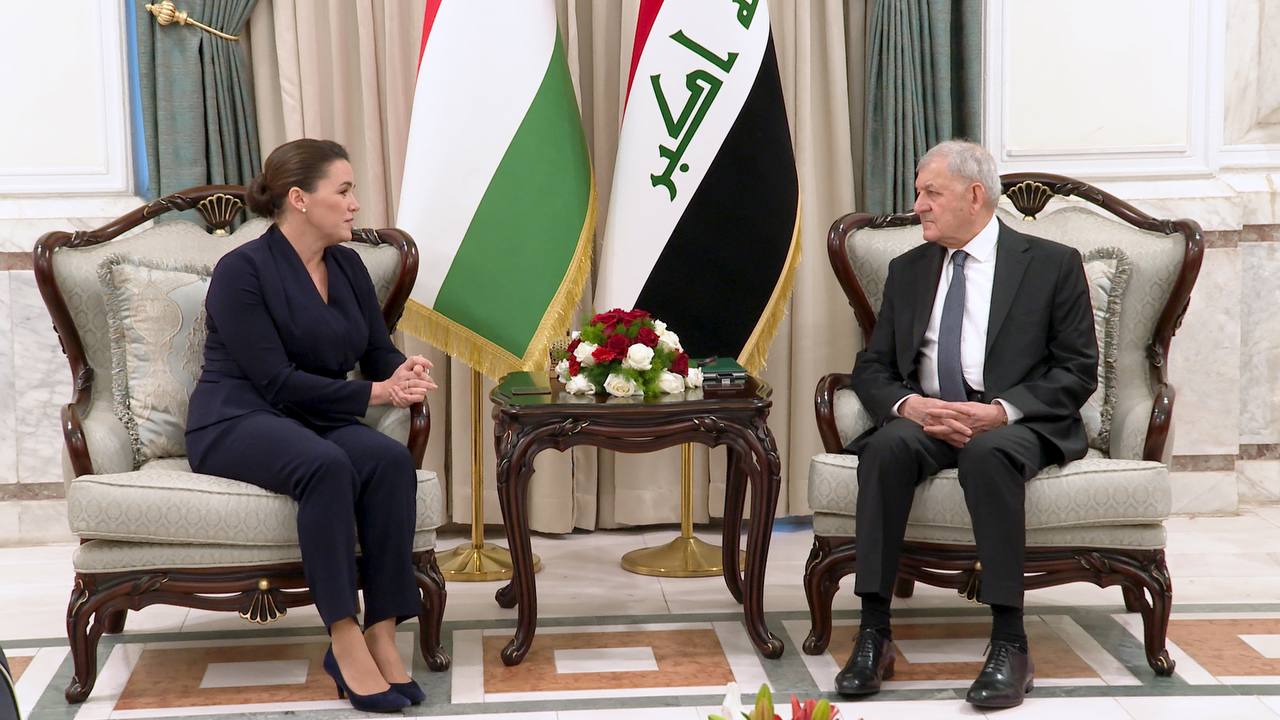 خلال اسقباله رئيسة هنغاريا.. رئيس الجمهورية يدعو الى حسم ملف النازحين وعودتهم إلى مناطقهم (فيديو)