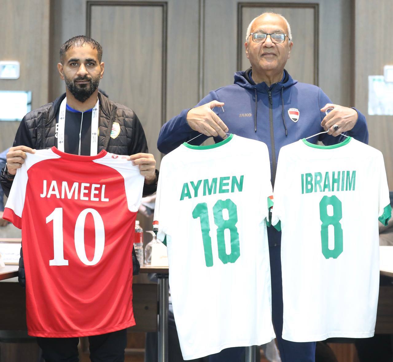 الخميس المقبل.. المنتخب العراقي يلاقي نظيره العماني بالطقم الأبيض في ختام خليجي 25