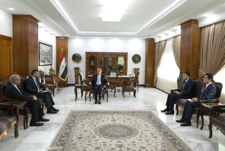 القضاء يصدر مذكرات قبض جديدة بحق عدد من المتهمين بشأن الأمانات الضريبية