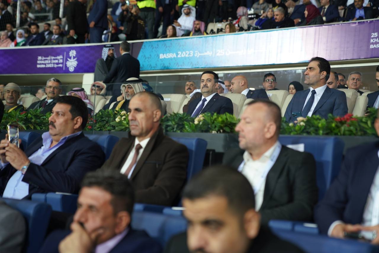 موظف بدرجة رئيس وزراء ؟ ام رئيس وزراء بدرجة موظف ؟