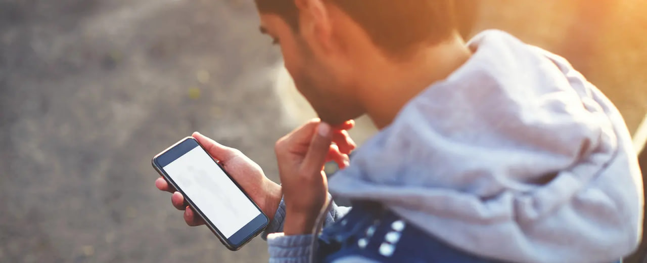 بسبب هاتفك المحمول.. الرقبة في خطر