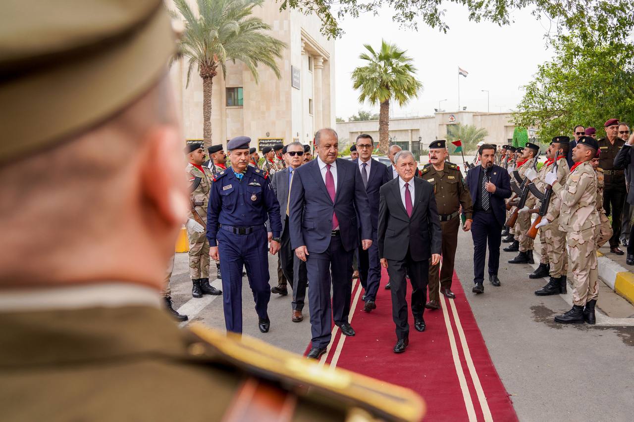 رئيس الجمهورية يؤكد أهمية دور القوات المسلحة في حفظ وترسيخ الأمن