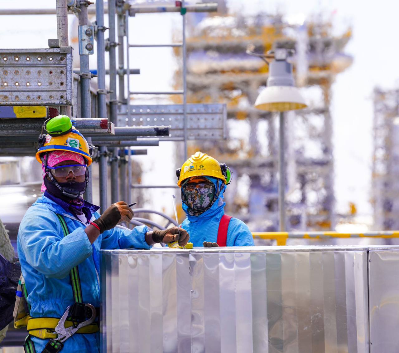 تداعيات قرار بعض الدول المنتجة للنفط بالتخفيض