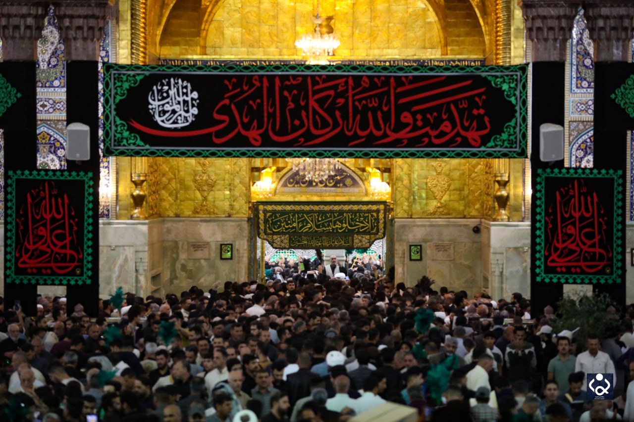 شاهد.. مسلمون من كل بقاع العالم يحيون ليلة القدر في كربلاء