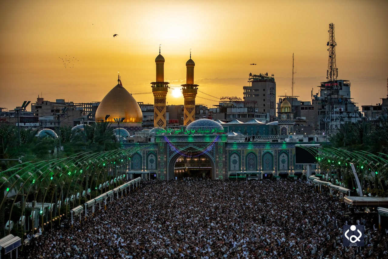 شاهد.. مسلمو العراق يؤدون صلاة عيد الفطر في كربلاء