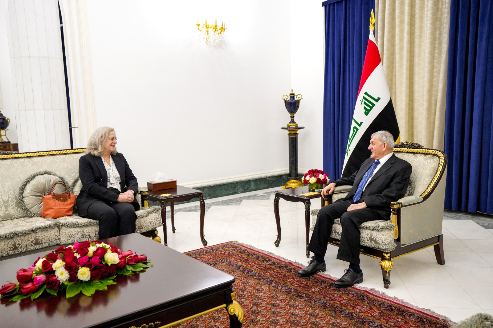 استعرض نتائج زيارته الأخيرة الى بريطانيا.. الرئيس العراقي والسفيرة الامريكية يبحثان "تعميق" العلاقات بين البلدين
